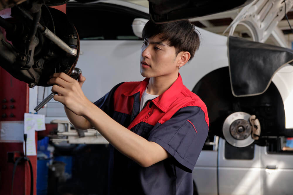 biaya-ganti-bearing-mobil